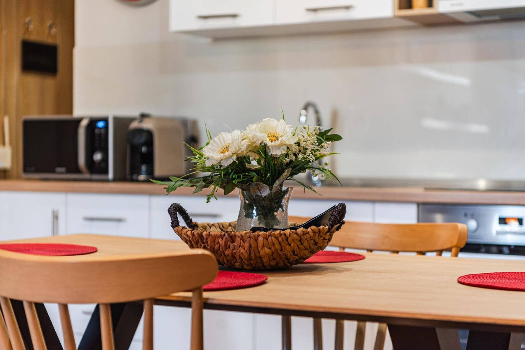 Bright And Spacious - New Boulevard View Apartament