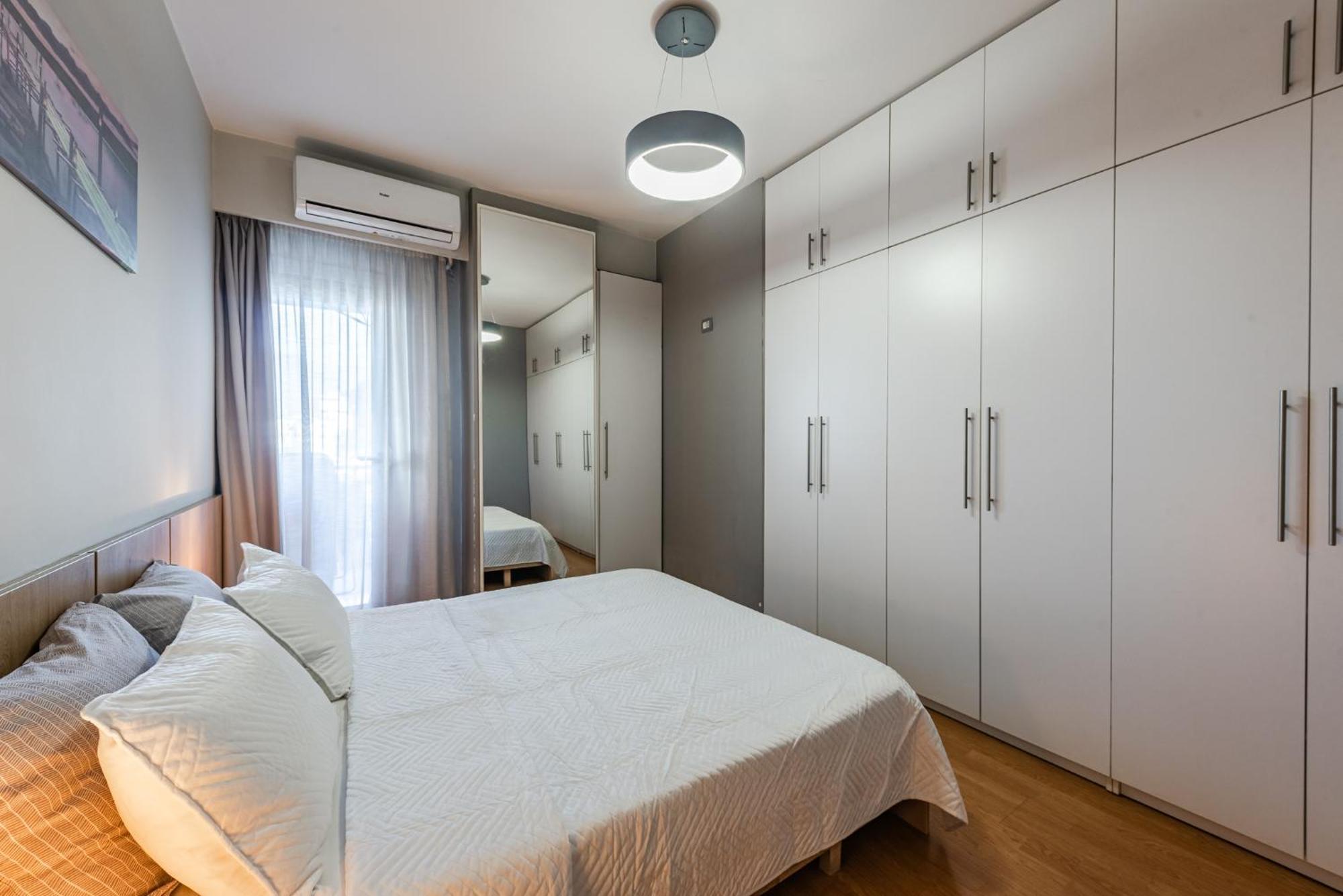 Bright And Spacious - New Boulevard View *